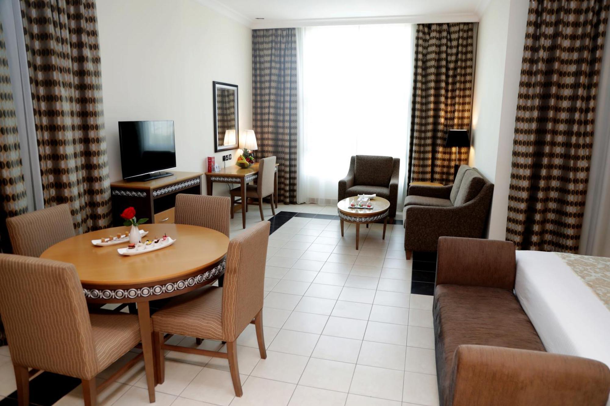 Copthorne Al Jahra Hotel & Resort Kuwait City Bagian luar foto