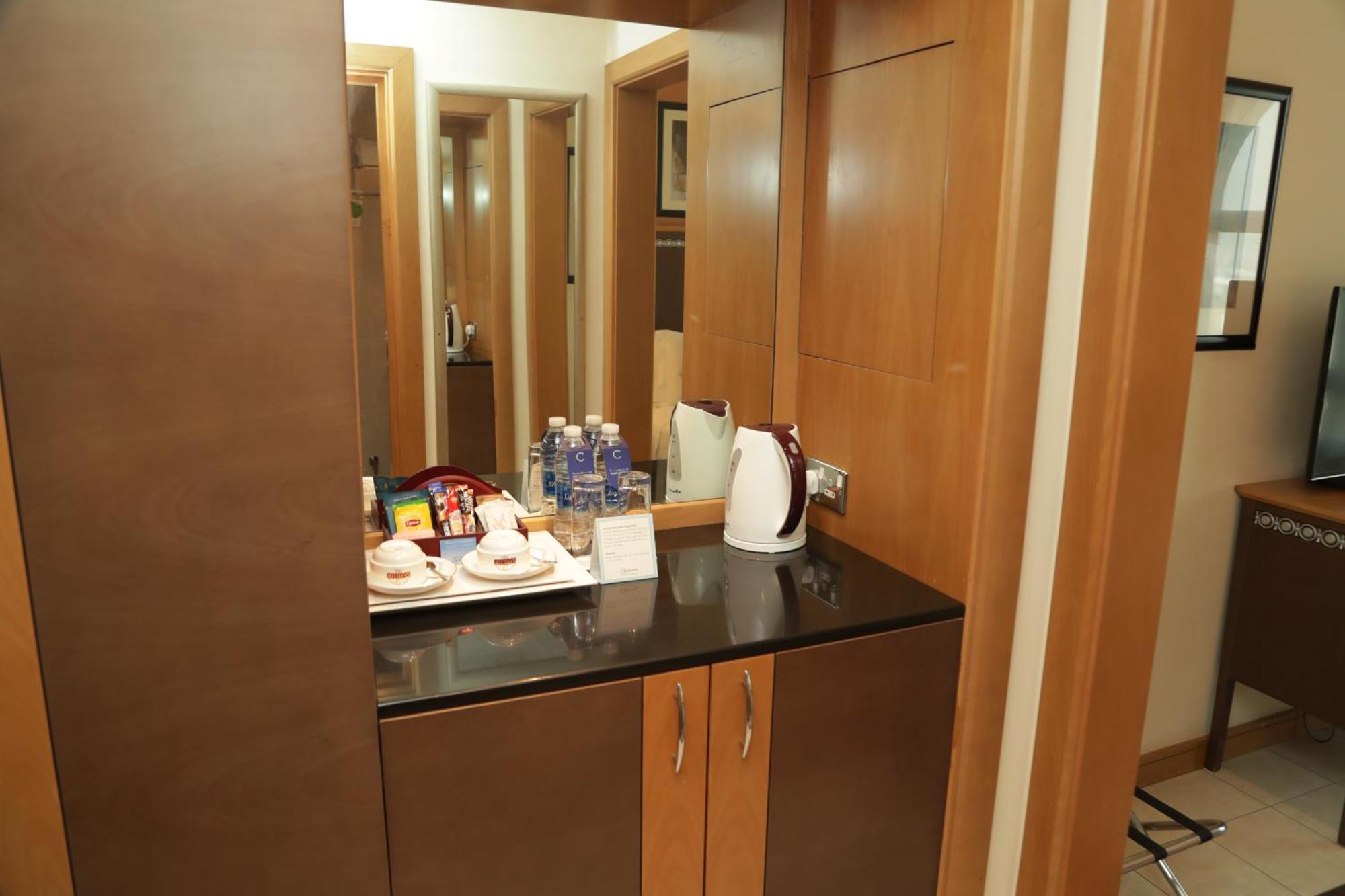 Copthorne Al Jahra Hotel & Resort Kuwait City Bagian luar foto
