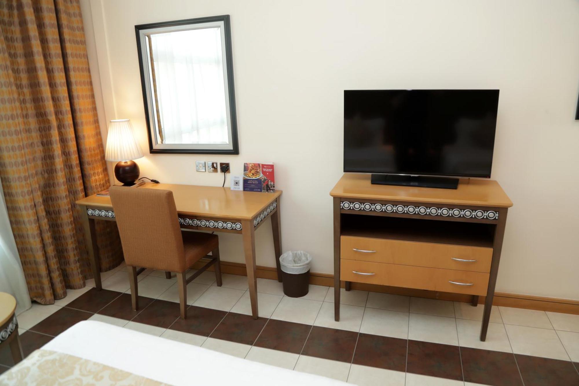 Copthorne Al Jahra Hotel & Resort Kuwait City Bagian luar foto