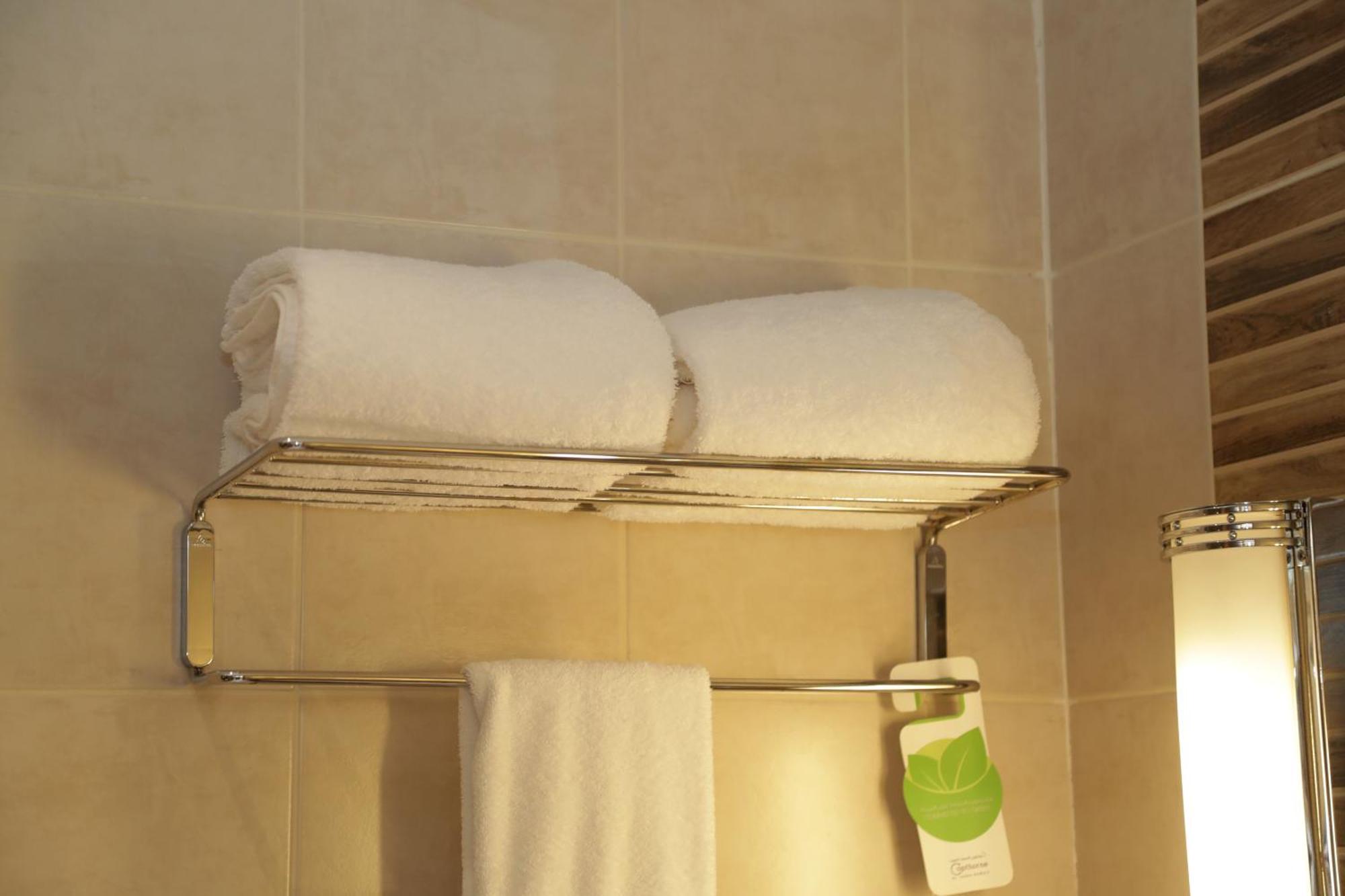 Copthorne Al Jahra Hotel & Resort Kuwait City Bagian luar foto