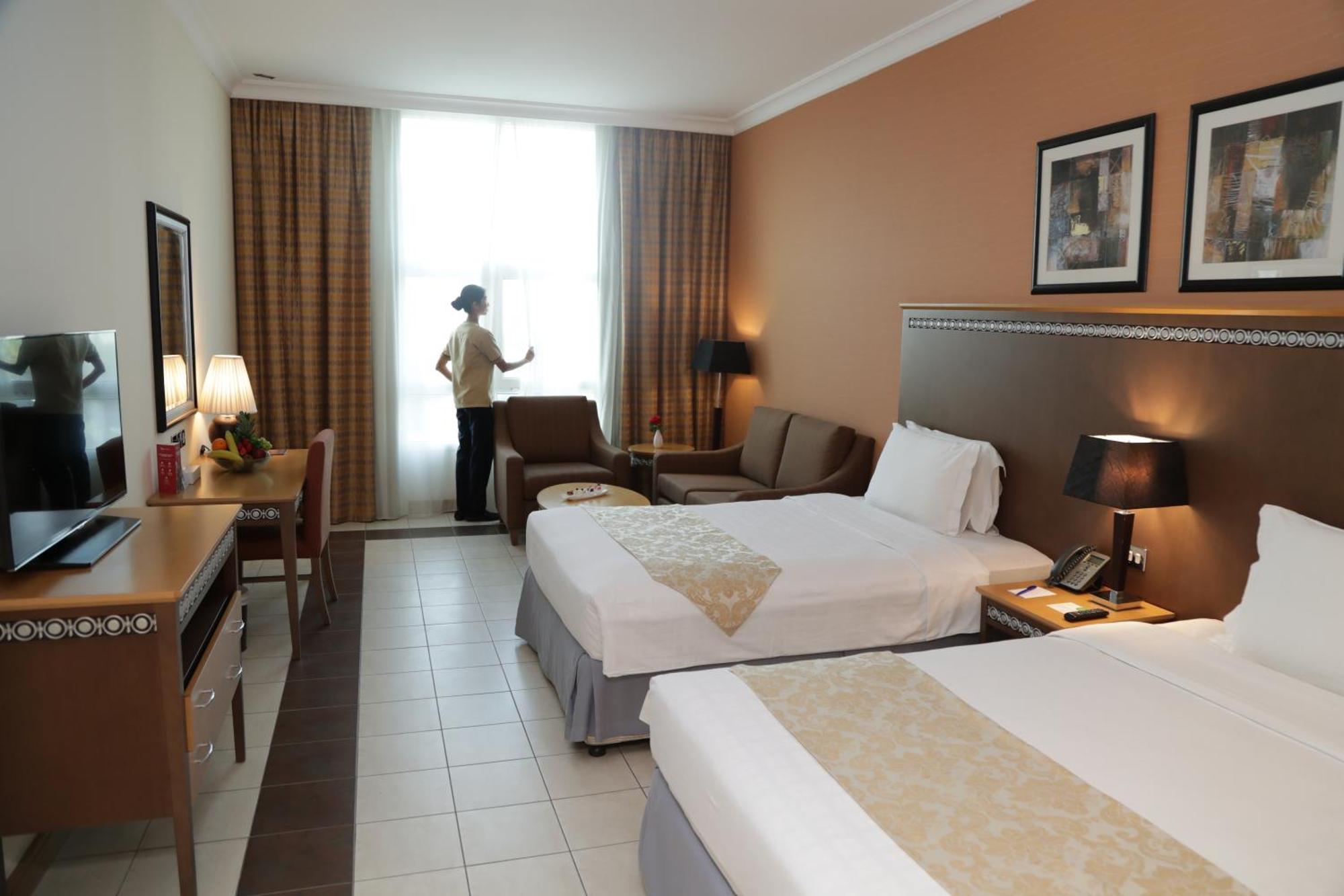 Copthorne Al Jahra Hotel & Resort Kuwait City Bagian luar foto