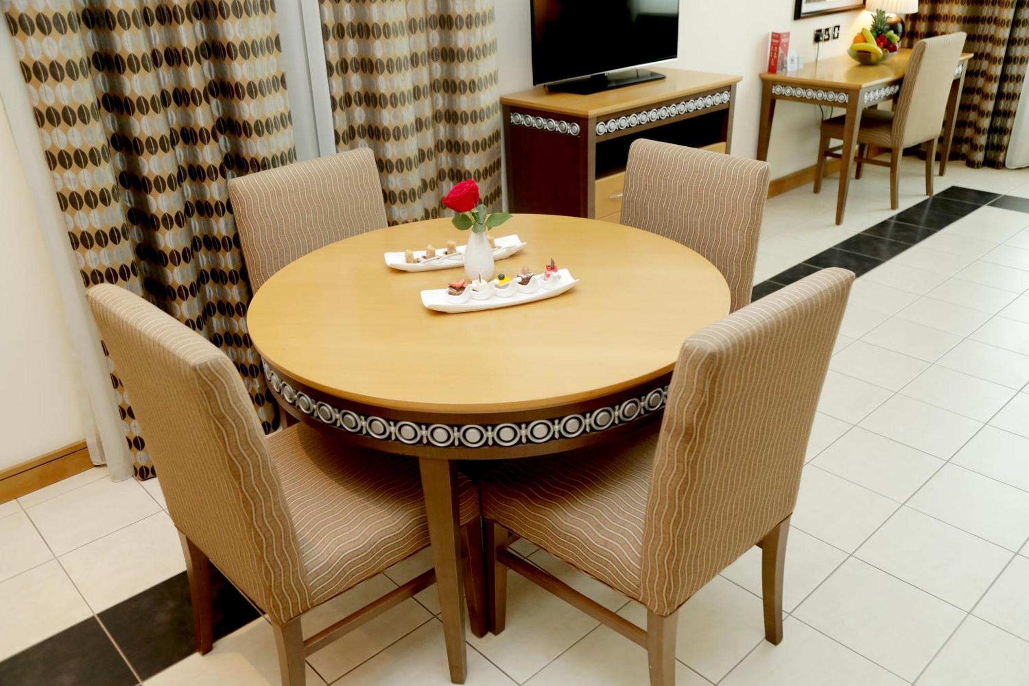 Copthorne Al Jahra Hotel & Resort Kuwait City Bagian luar foto