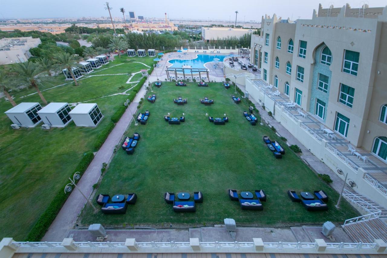 Copthorne Al Jahra Hotel & Resort Kuwait City Bagian luar foto